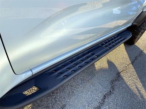 Used 2024 Ford Ranger Raptor image 11