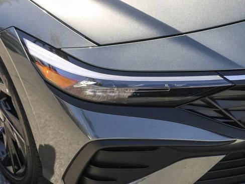 Certified 2026 Hyundai Elantra Sport FWD image 6