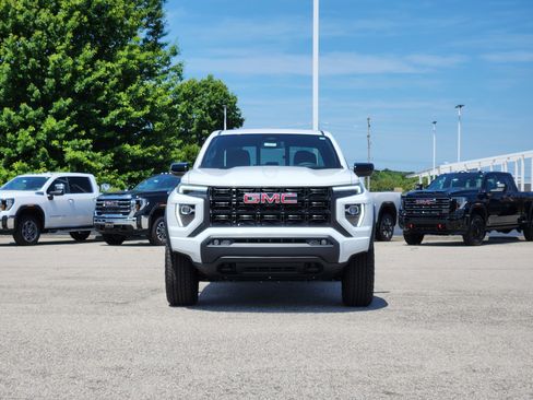 New 2025 GMC Canyon Elevation w/ Convenience Package image 2