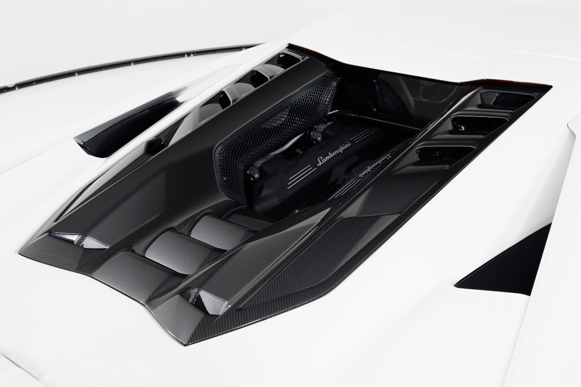 Used 2024 Lamborghini Revuelto AWD/4WD image 78
