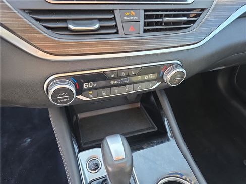 Used 2022 Nissan Altima 2.5 SL image 22