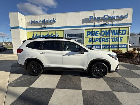 Used 2025 Subaru Ascent Onyx Edition w/ Popular Package #2 image 2