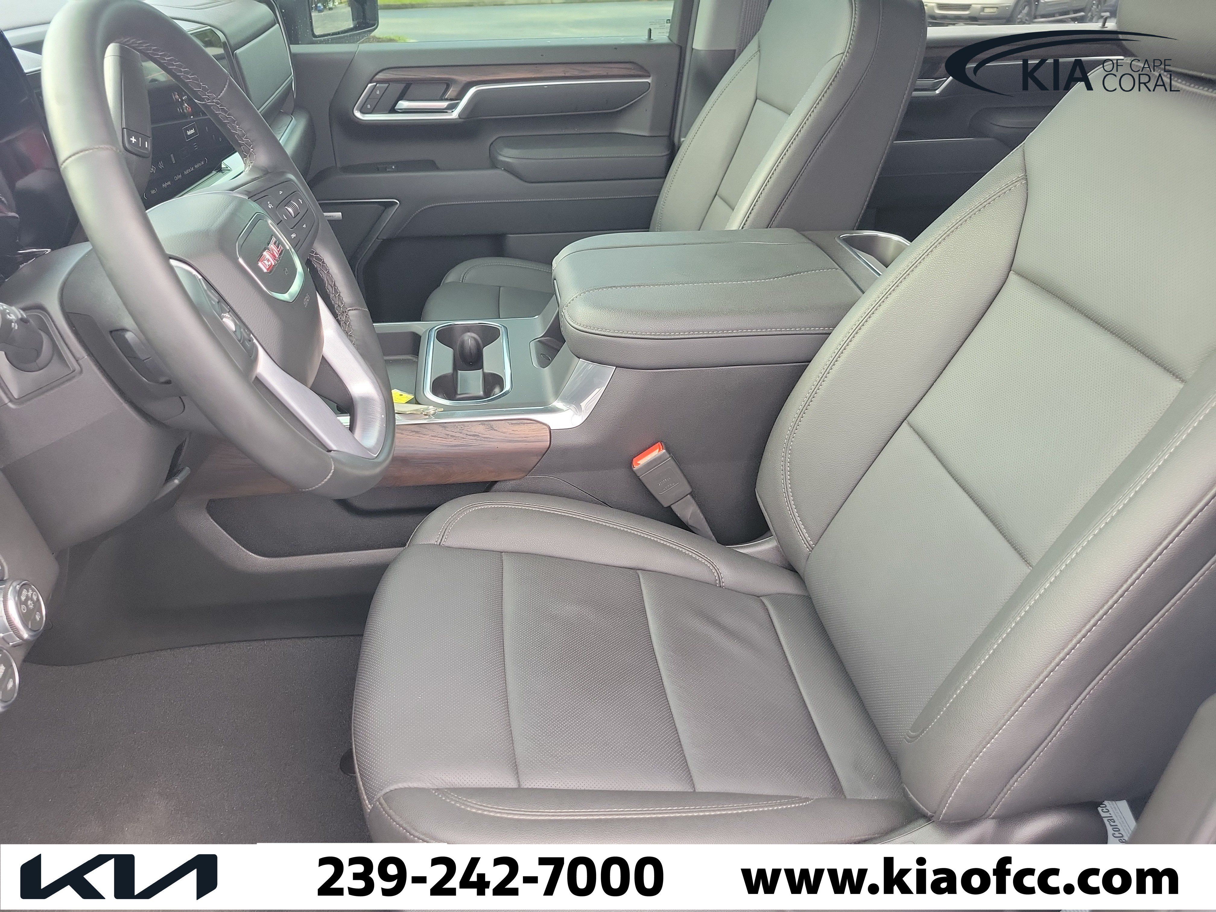 Used 2026 GMC Sierra 3500 SLT w/ SLT Convenience Package AWD/4WD image 20
