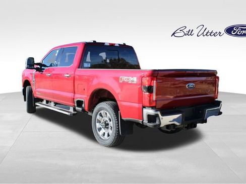 New 2026 Ford F250 Lariat w/ Black Appearance Package image 4