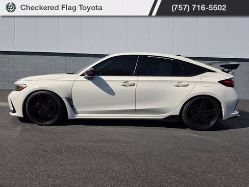 Used 2024 Honda Civic Type R image 3