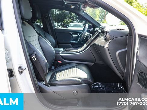 Used 2025 Mercedes-Benz GLC 43 AMG 4MATIC image 21