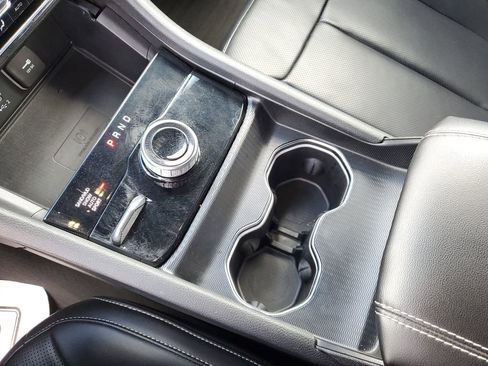 Used 2024 Jeep Grand Cherokee Limited w/ Luxury Tech Group II AWD/4WD image 24