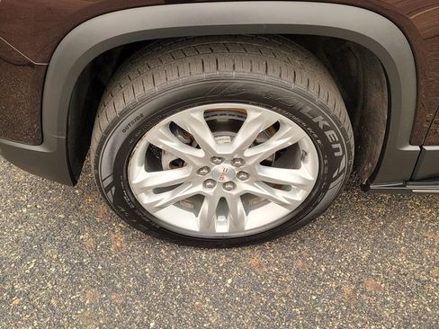 Used 2020 GMC Acadia AT4 AWD/4WD image 6