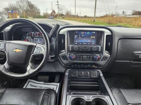 Used 2015 Chevrolet Silverado 2500 LTZ w/ LTZ Plus Package image 23