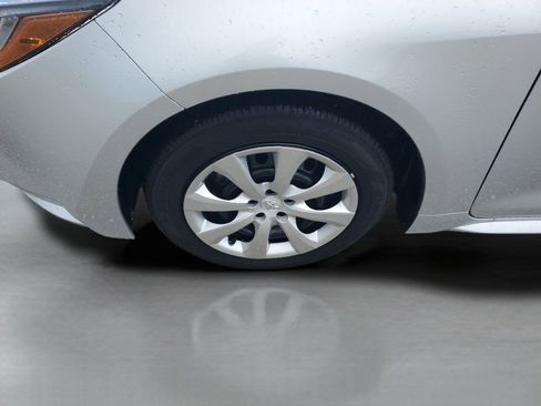 Certified 2025 Toyota Corolla LE w/ Convenience Package FWD image 24