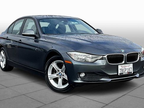 Used 2013 BMW 320i Sedan image 2