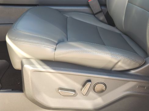 New 2026 Ford Expedition Active RWD image 22