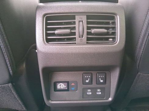 New 2026 Nissan Rogue Platinum image 27