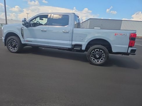 Used 2024 Ford F250 Platinum AWD/4WD image 10