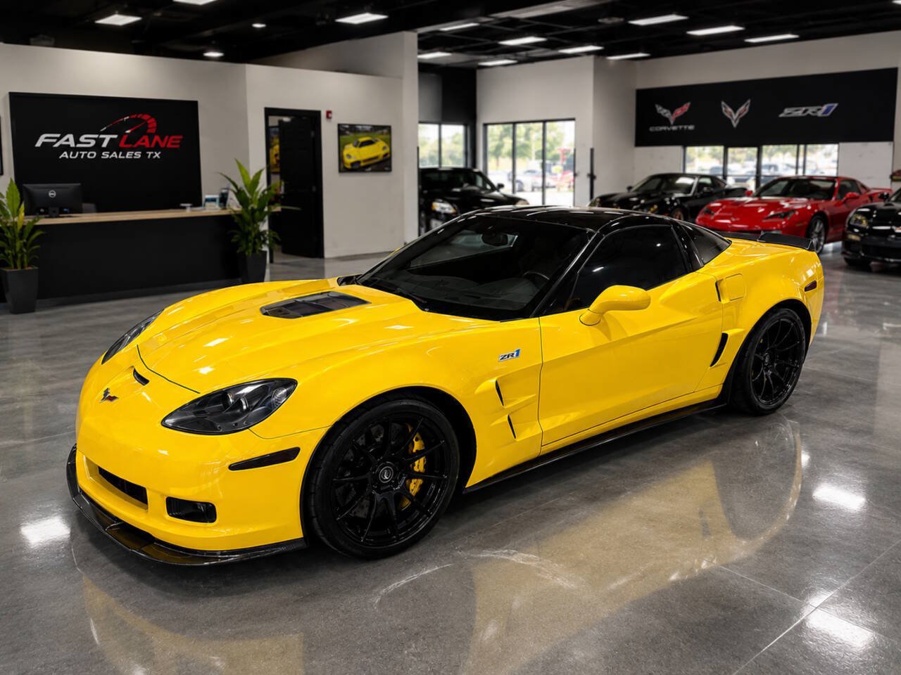 Used 2012 Chevrolet Corvette ZR1 w/ Battery Protection Package RWD image 3