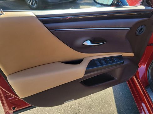 Used 2020 Lexus ES 350 image 13