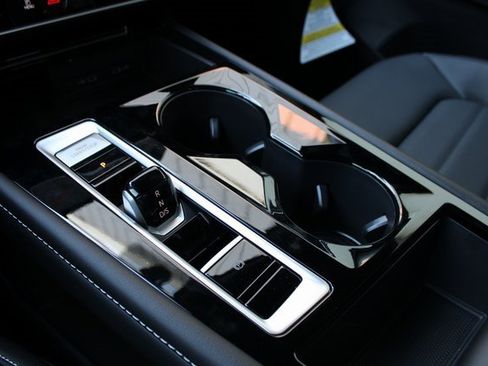 New 2026 Volkswagen Atlas Cross Sport SEL R-Line image 6