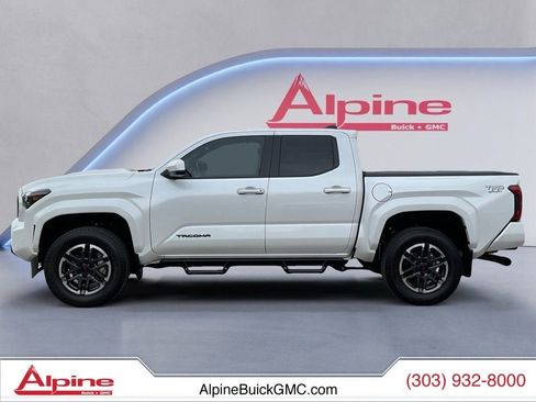 Used 2024 Toyota Tacoma TRD Sport AWD/4WD image 2