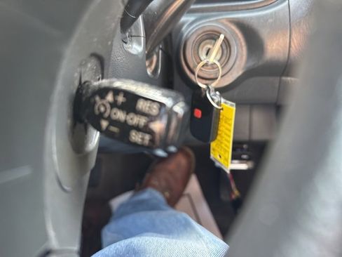 Used 2004 Toyota Tundra SR5 image 24