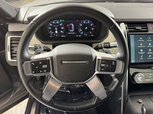 Used 2021 Land Rover Discovery S R-Dynamic AWD/4WD image 13