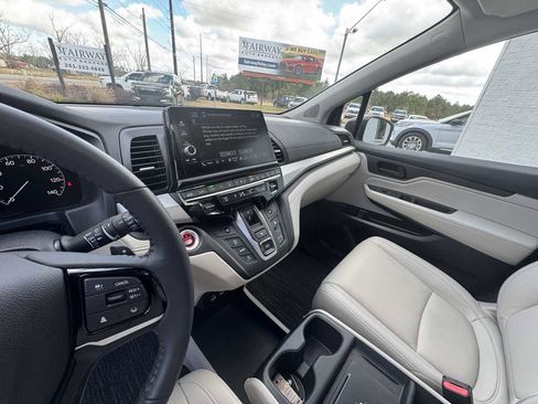 Used 2025 Honda Odyssey EX-L image 18