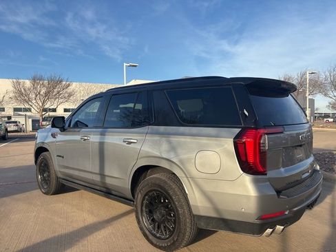 Used 2025 GMC Yukon AT4 Ultimate image 8