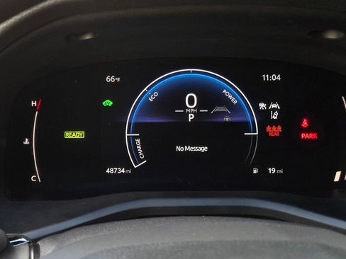 Used 2025 Toyota Camry LE image 24