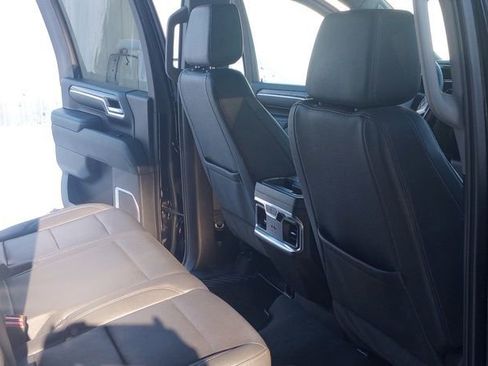 Used 2024 Chevrolet Silverado 2500 LTZ w/ LTZ Premium Package image 15