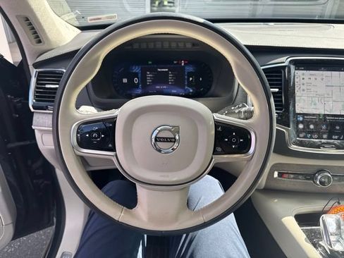 Used 2023 Volvo XC90 B6 Ultimate w/ Lounge Package AWD/4WD image 7