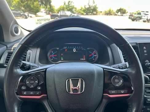 Used 2021 Honda Pilot Touring image 30