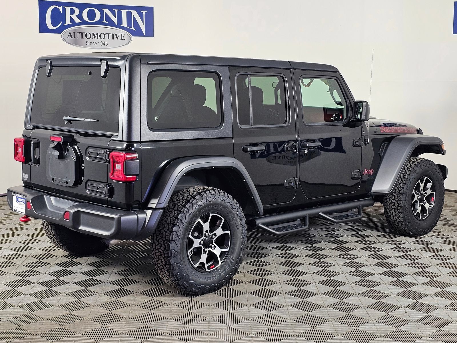 Used 2021 Jeep Wrangler Unlimited Rubicon w/ LED Lighting Group AWD/4WD image 32