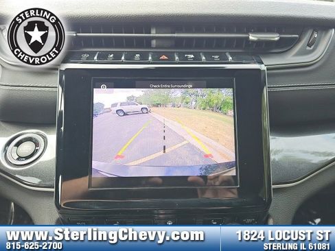 Used 2022 Jeep Grand Cherokee L Laredo image 13