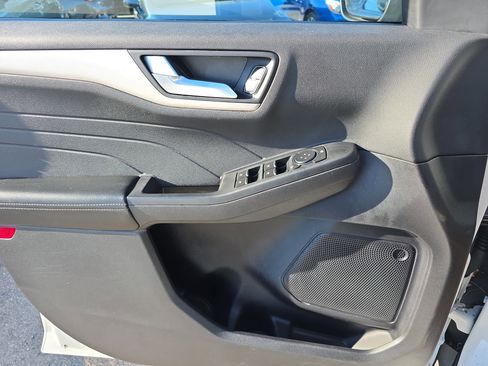 Used 2022 Ford Escape SEL image 29