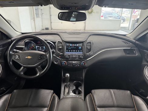 Used 2019 Chevrolet Impala Premier w/ Premier Convenience Package FWD image 16