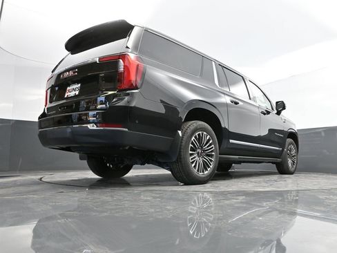 New 2026 GMC Yukon XL Elevation w/ LPO, Get Active Package image 38