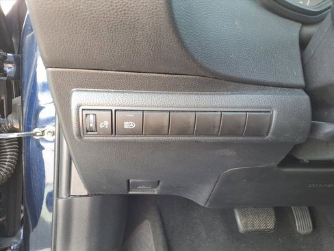 Used 2024 Toyota Corolla LE FWD image 13