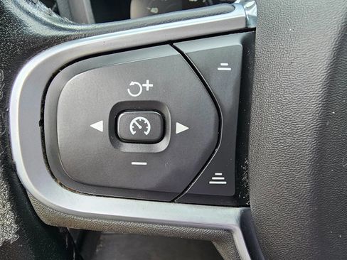 Used 2020 Volvo S60 T5 Momentum image 17