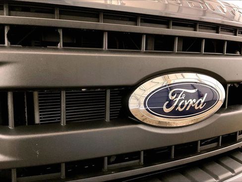 Used 2022 Ford F350 XL w/ Power Equipment Group image 29