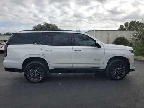 Certified 2024 Cadillac Escalade V w/ LPO, ONYX Package image 6