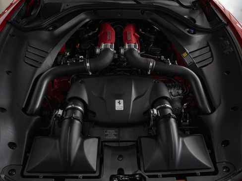 Used 2016 Ferrari California T RWD image 49