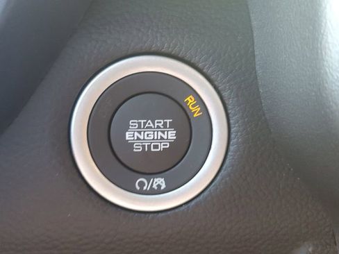 New 2026 RAM 1500 4x4 Crew Cab image 28