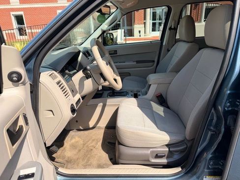 Used 2011 Ford Escape XLT FWD image 12