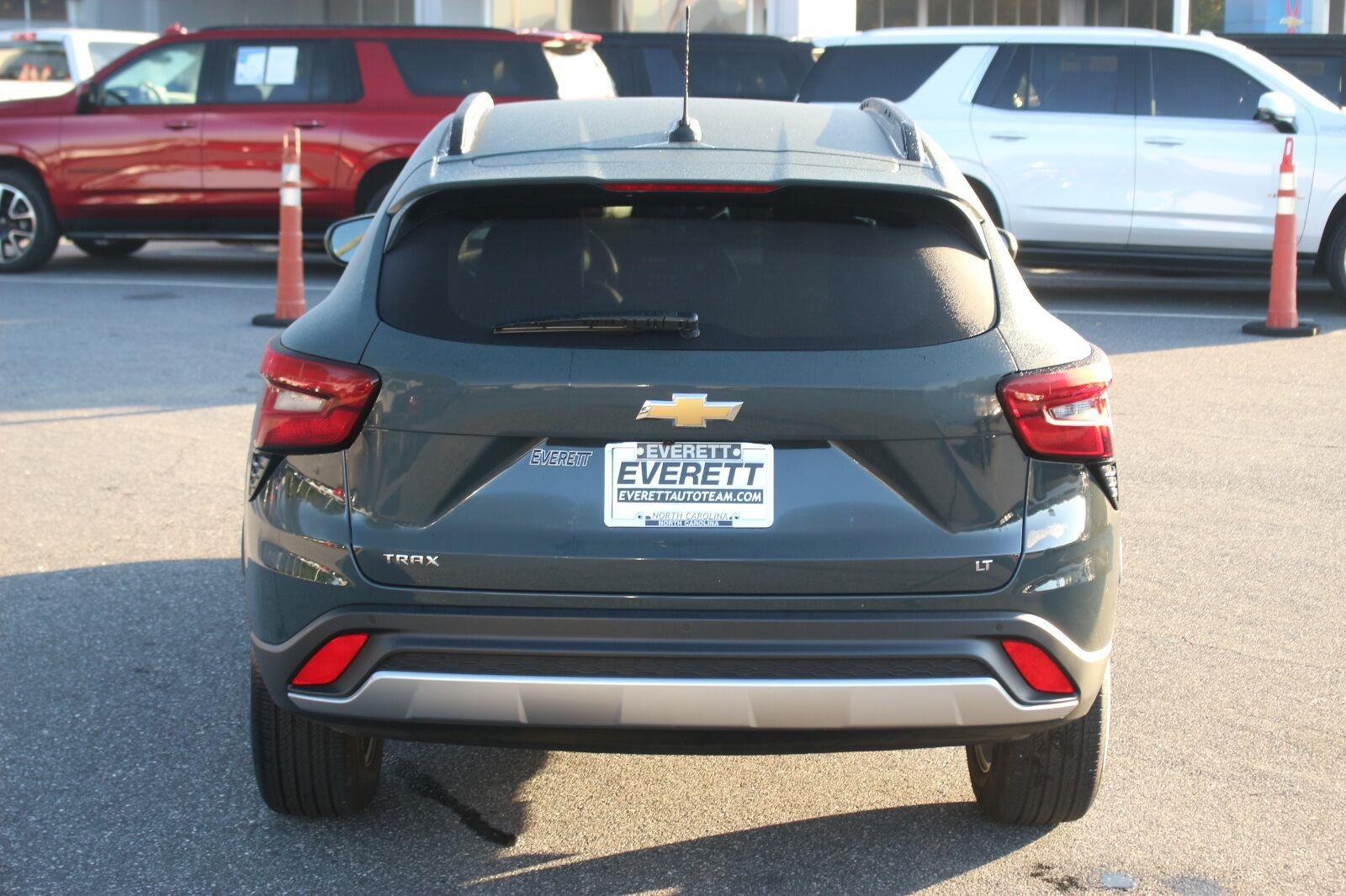 Used 2026 Chevrolet Trax LT w/ Driver Confidence Package FWD image 6