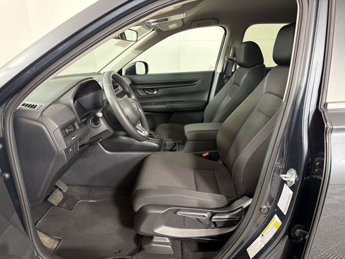 Used 2025 Honda CR-V LX image 5