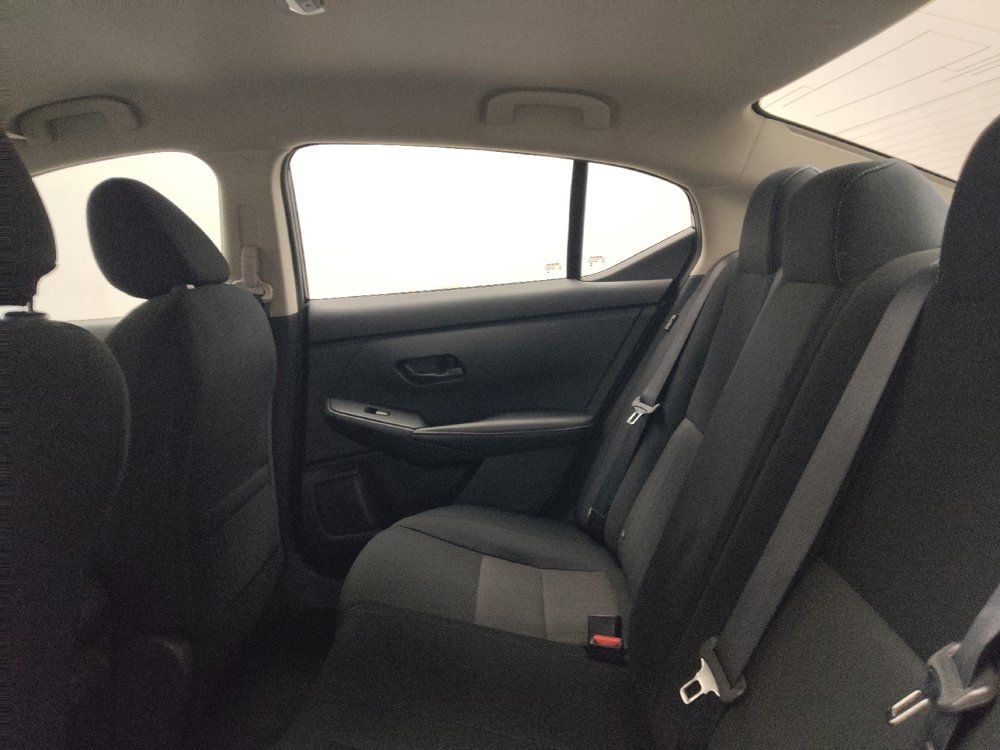 Used 2025 Nissan Sentra SV FWD image 18