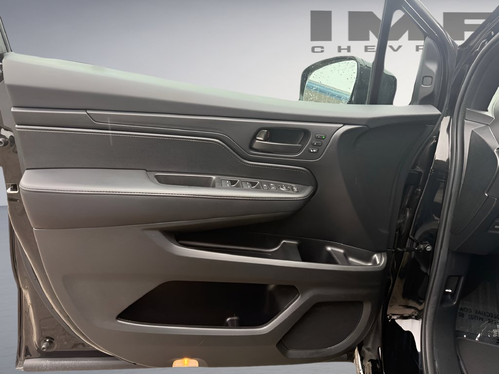 Used 2025 Honda Odyssey Sport-L image 16