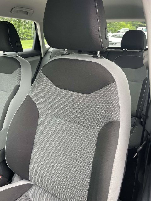 Certified 2024 Volkswagen Taos S FWD image 21