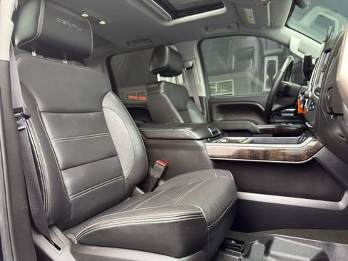Used 2016 GMC Sierra 2500 Denali w/ Duramax Plus Package image 30