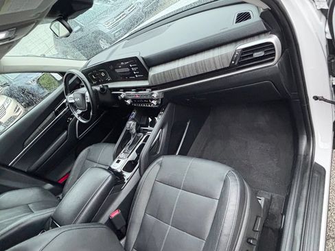 Used 2023 Kia Telluride EX w/ EX Captain's Chair Package AWD/4WD image 34