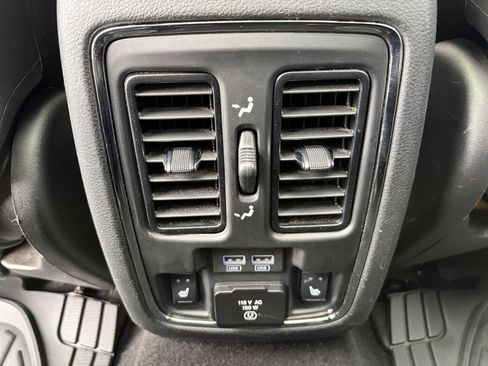 Used 2020 Jeep Grand Cherokee Limited w/ Luxury Group II RWD image 21